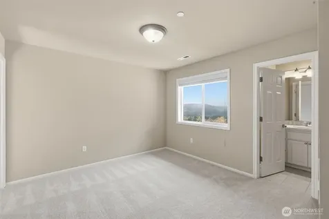 2734 NE Daphne Street Issaquah WA 98029