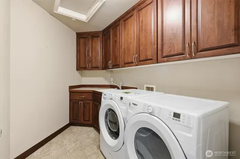 2734 NE Daphne Street Issaquah WA 98029
