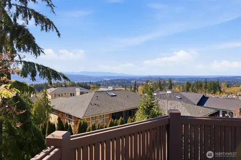2734 NE Daphne Street Issaquah WA 98029