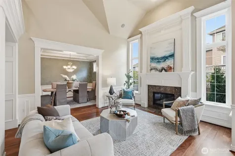 2734 NE Daphne Street Issaquah WA 98029