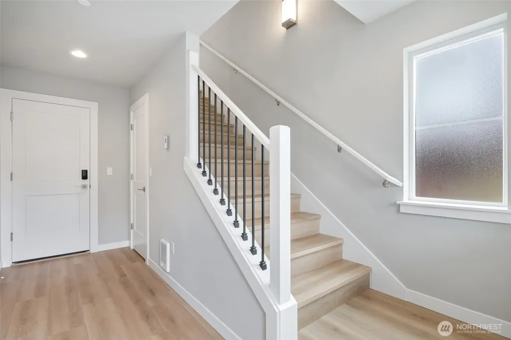 7925 230th Street SW Edmonds WA 98026