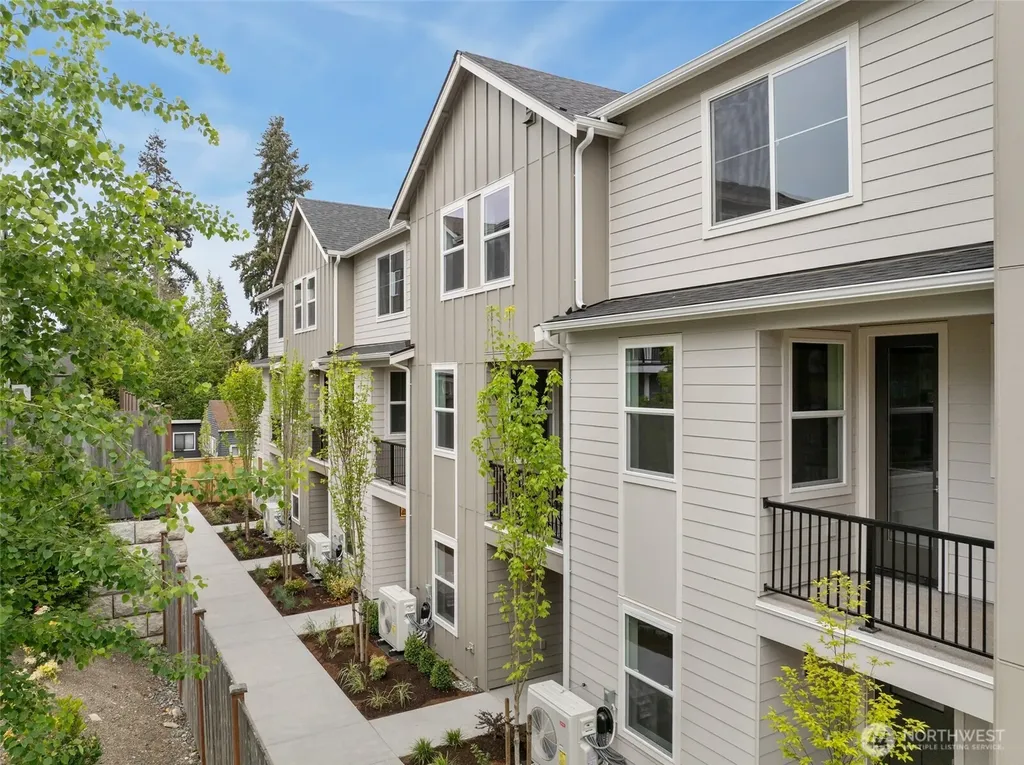 7925 230th Street SW Edmonds WA 98026