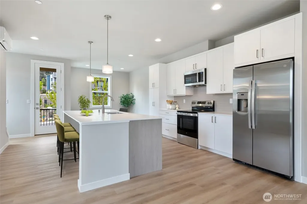 7925 230th Street SW Edmonds WA 98026