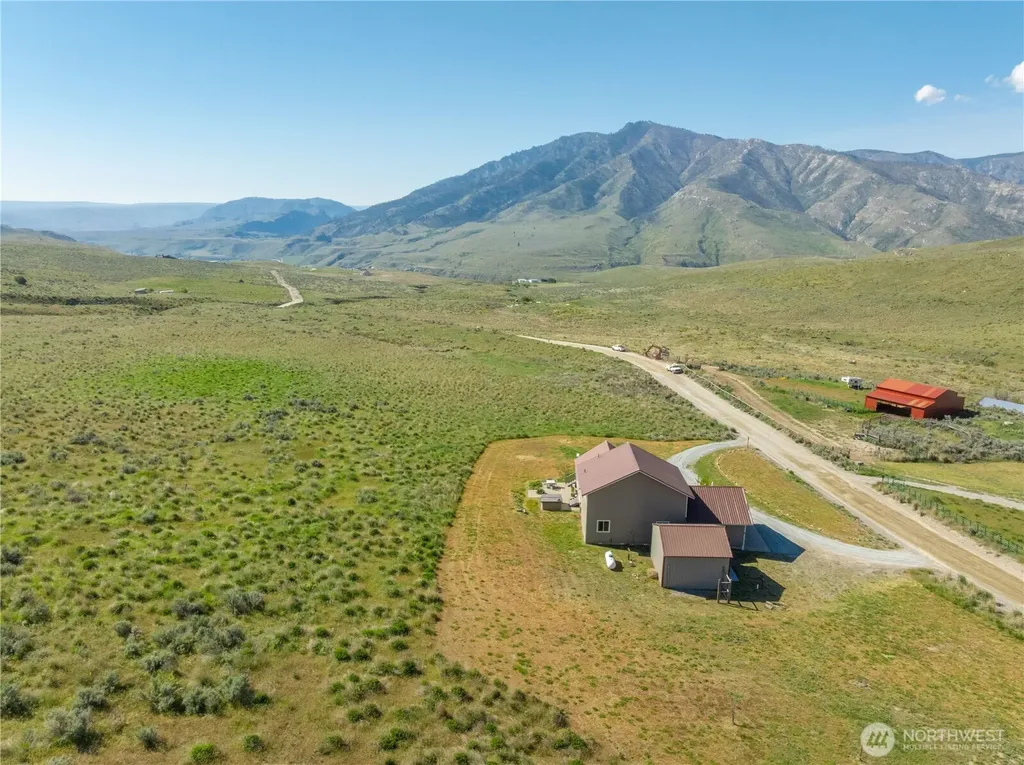552 Bill Shaw Road Pateros WA 98846