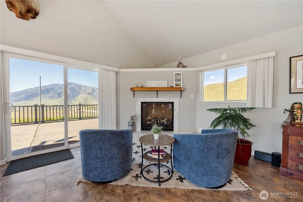 552 Bill Shaw Road Pateros WA 98846
