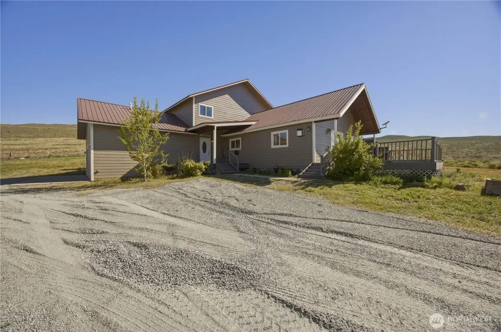 552 Bill Shaw Road Pateros WA 98846