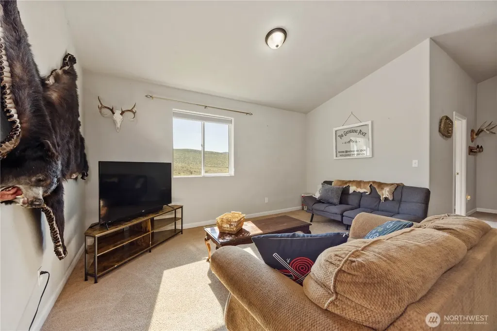 552 Bill Shaw Road Pateros WA 98846