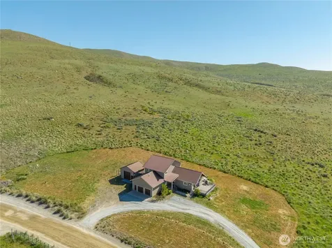 552 Bill Shaw Road Pateros WA 98846