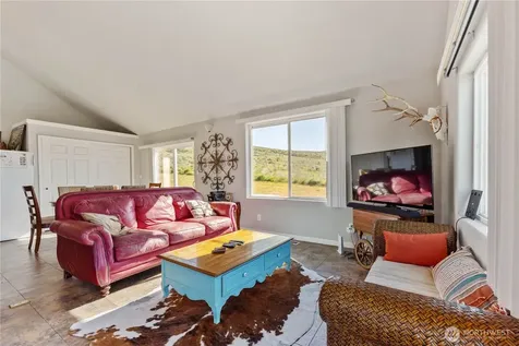 552 Bill Shaw Road Pateros WA 98846