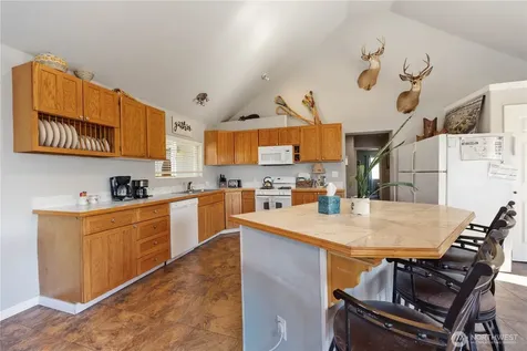 552 Bill Shaw Road Pateros WA 98846