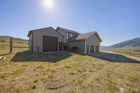 552 Bill Shaw Road Pateros WA 98846