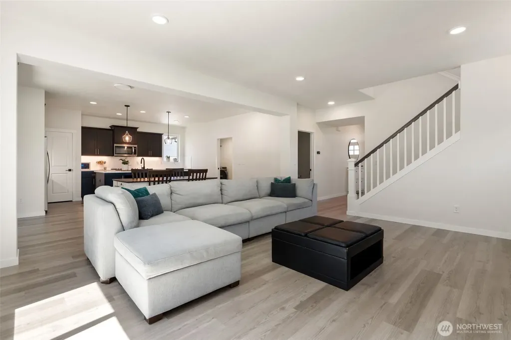 1090 Rw Fletcher Street Winlock WA 98596