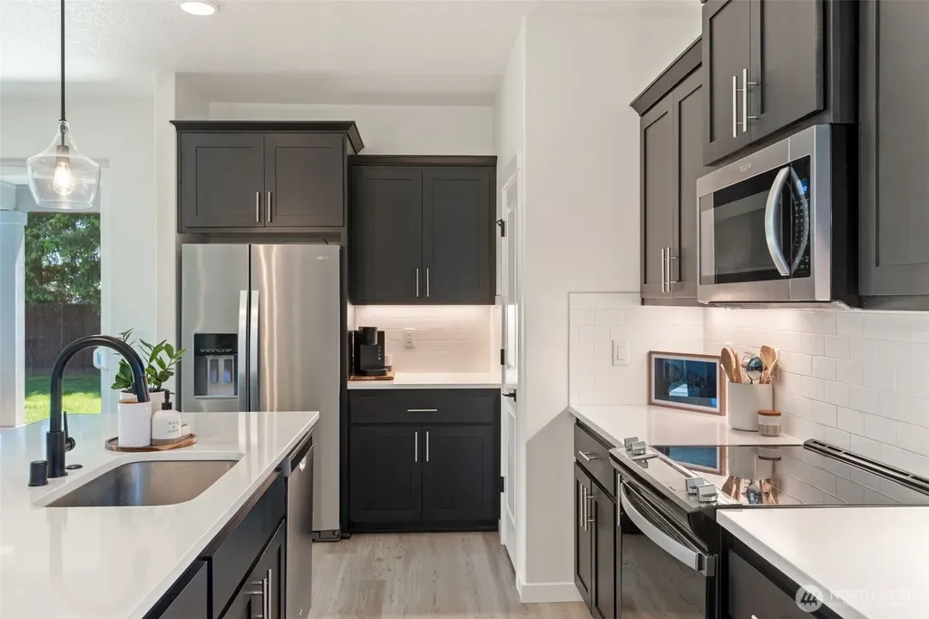 1090 Rw Fletcher Street Winlock WA 98596