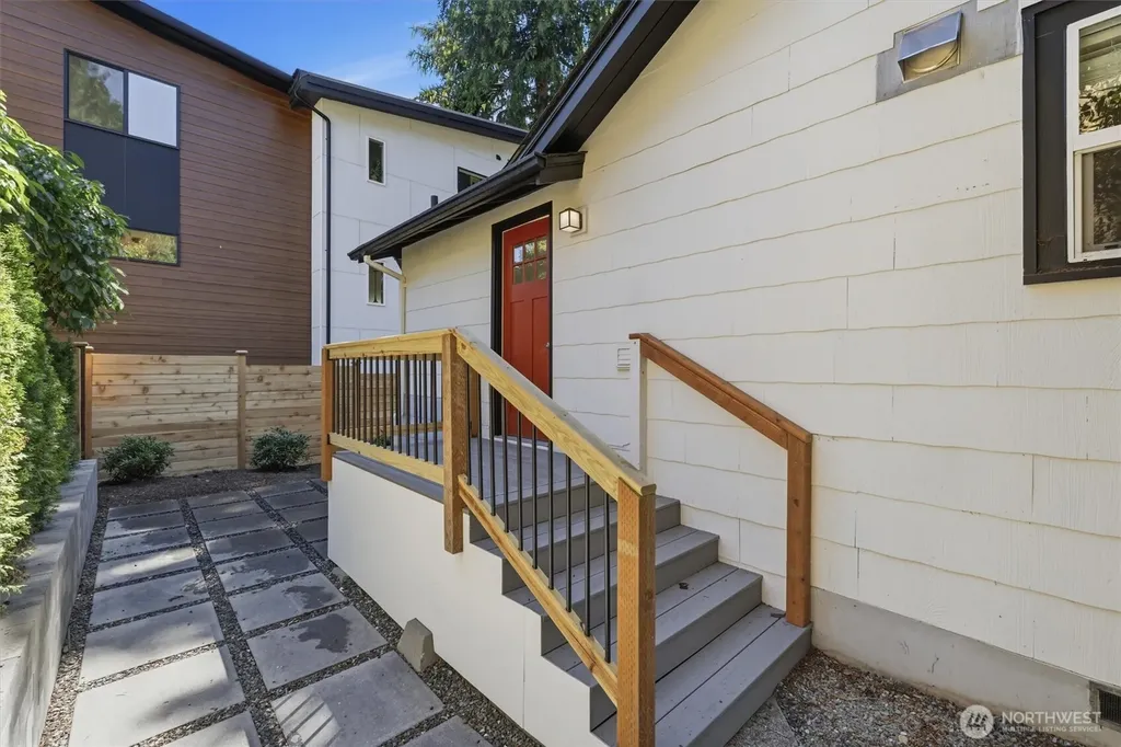 5444 40th Avenue SW Seattle WA 98136