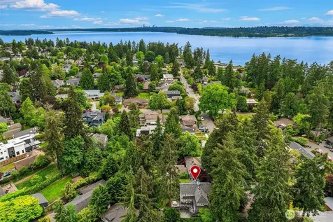 2038 9th Street W Kirkland WA 98033