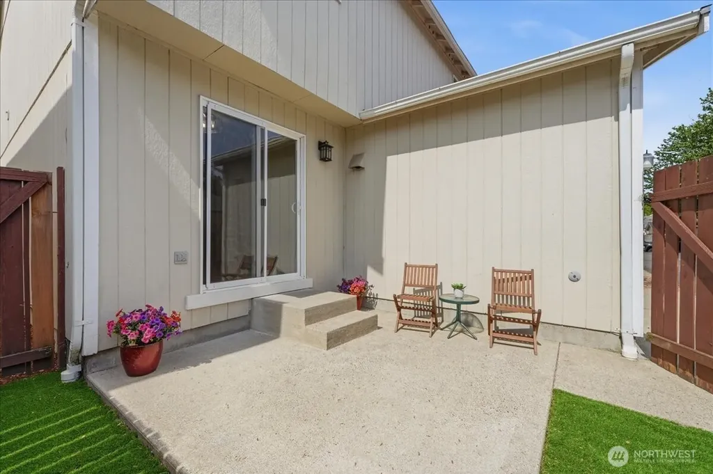 6537 Compton Boulevard SE Lacey WA 98513