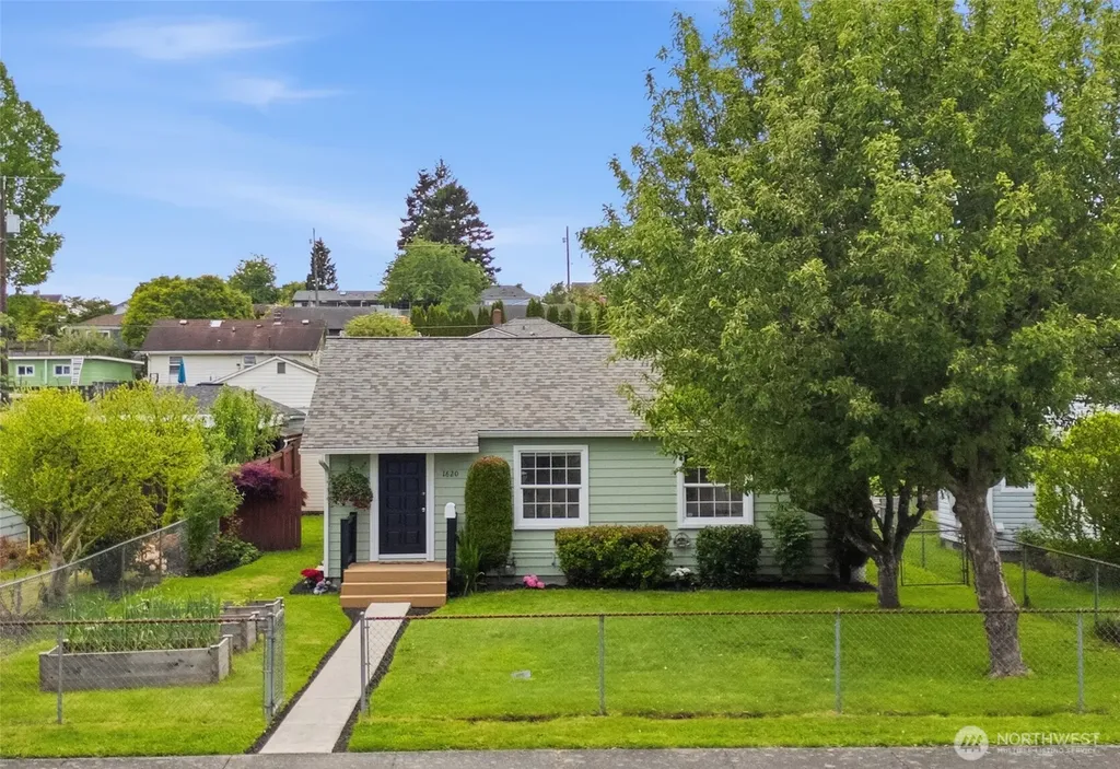 1620 Maple Street Everett WA 98201