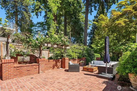 8826 NE 2nd Place Medina WA 98039