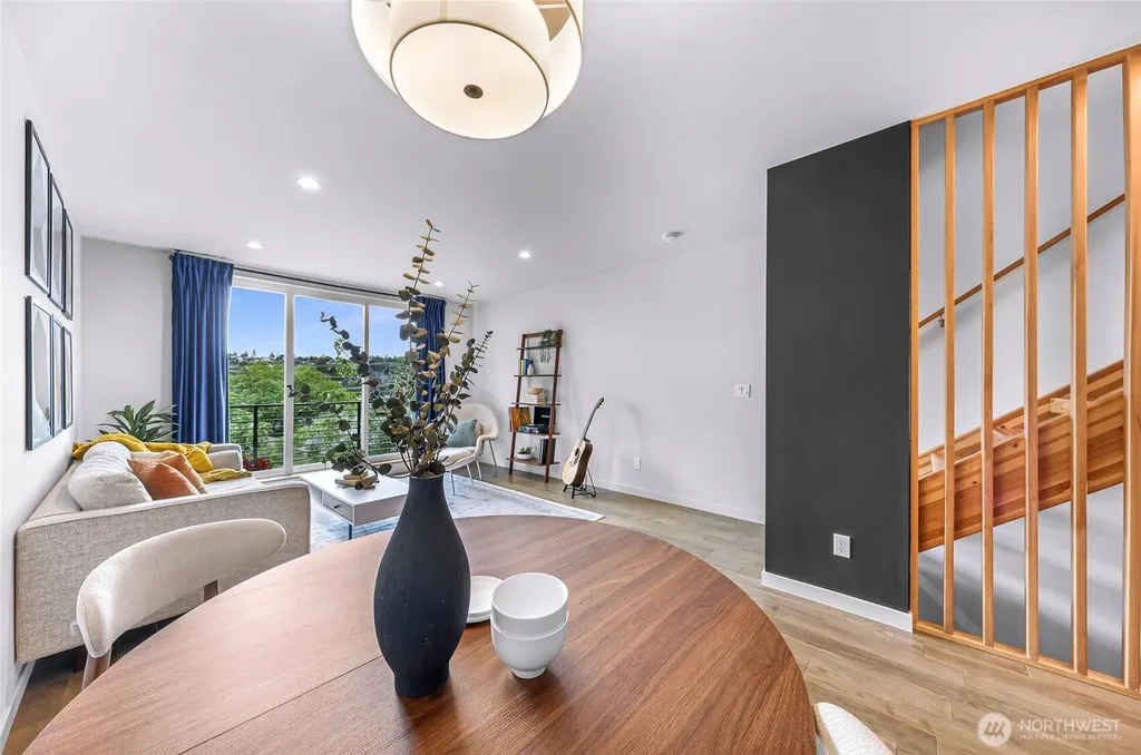2265 14th Avenue W Seattle WA 98119