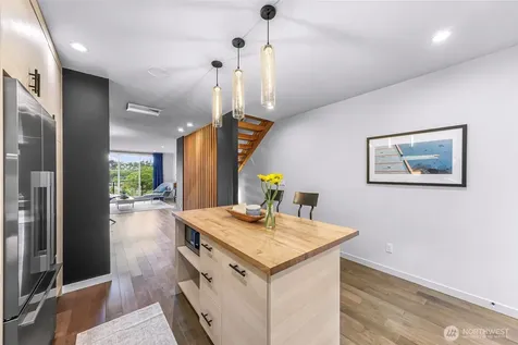2265 14th Avenue W Seattle WA 98119