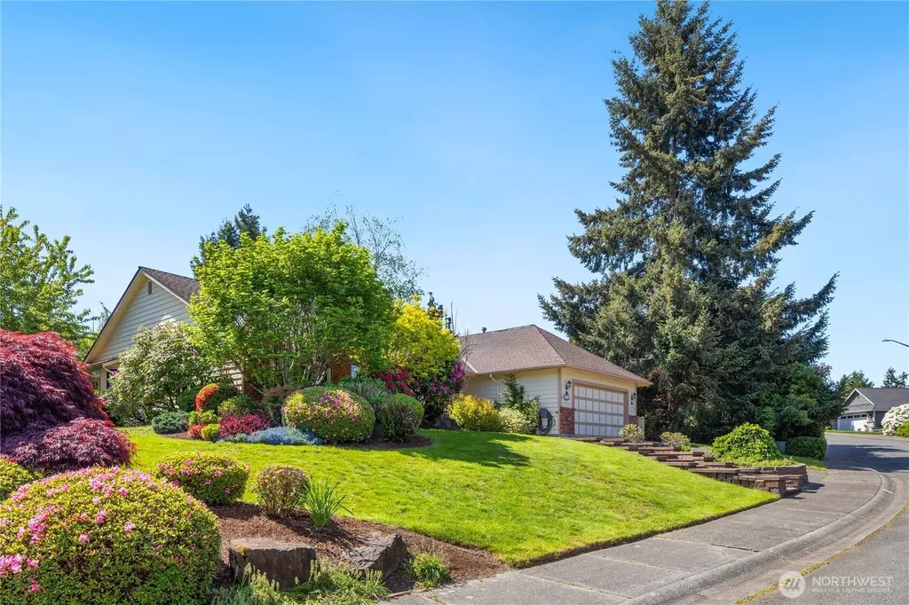 826 169th Place SW Lynnwood WA 98037