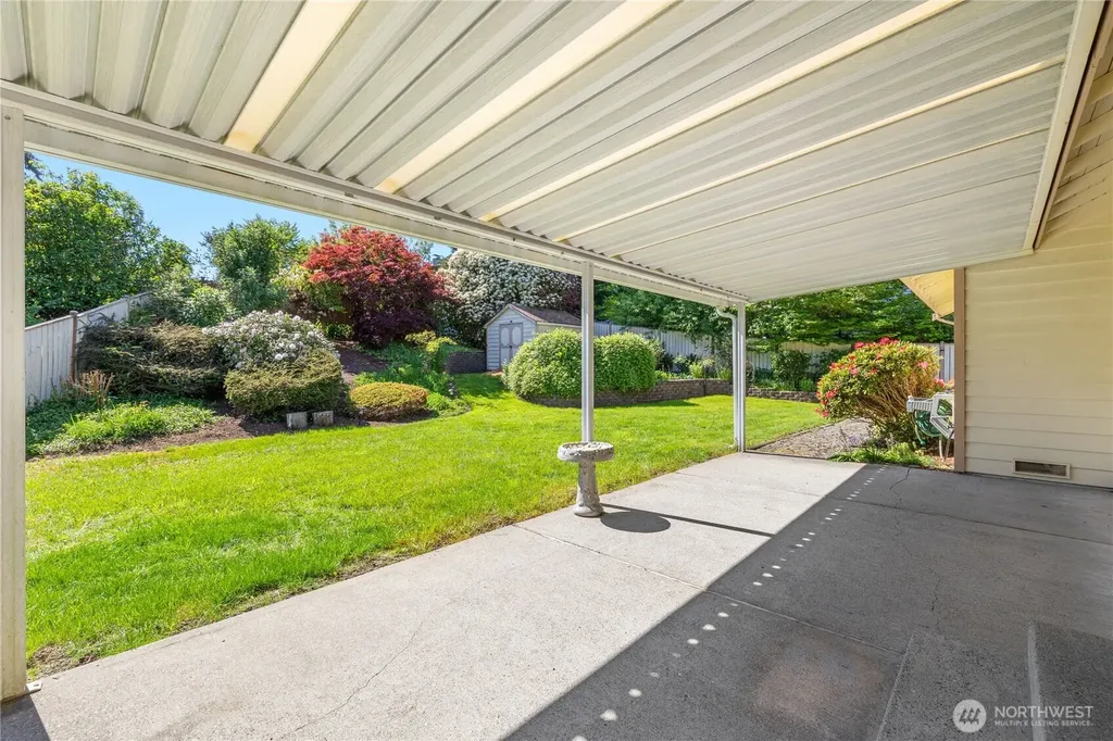 826 169th Place SW Lynnwood WA 98037
