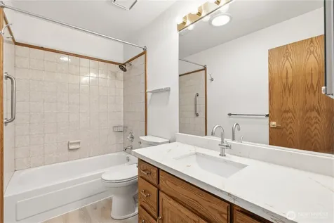 826 169th Place SW Lynnwood WA 98037