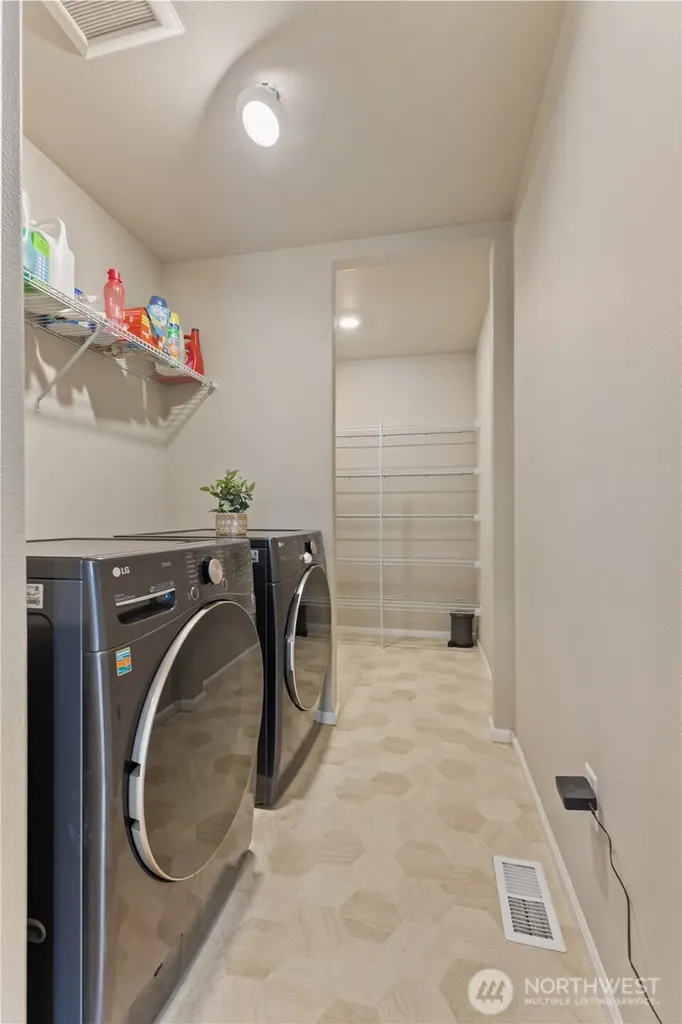 26832 199th Avenue SE Covington WA 98042