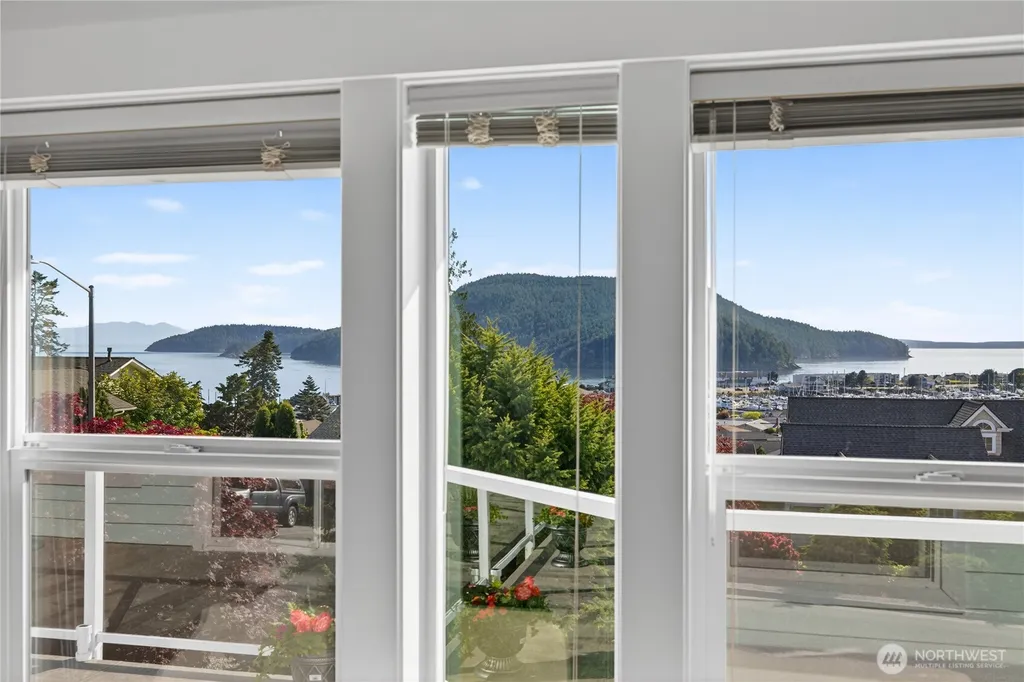 5012 Macbeth Drive Anacortes WA 98221