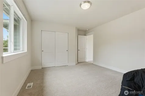 3109 108th Avenue E Edgewood WA 98372
