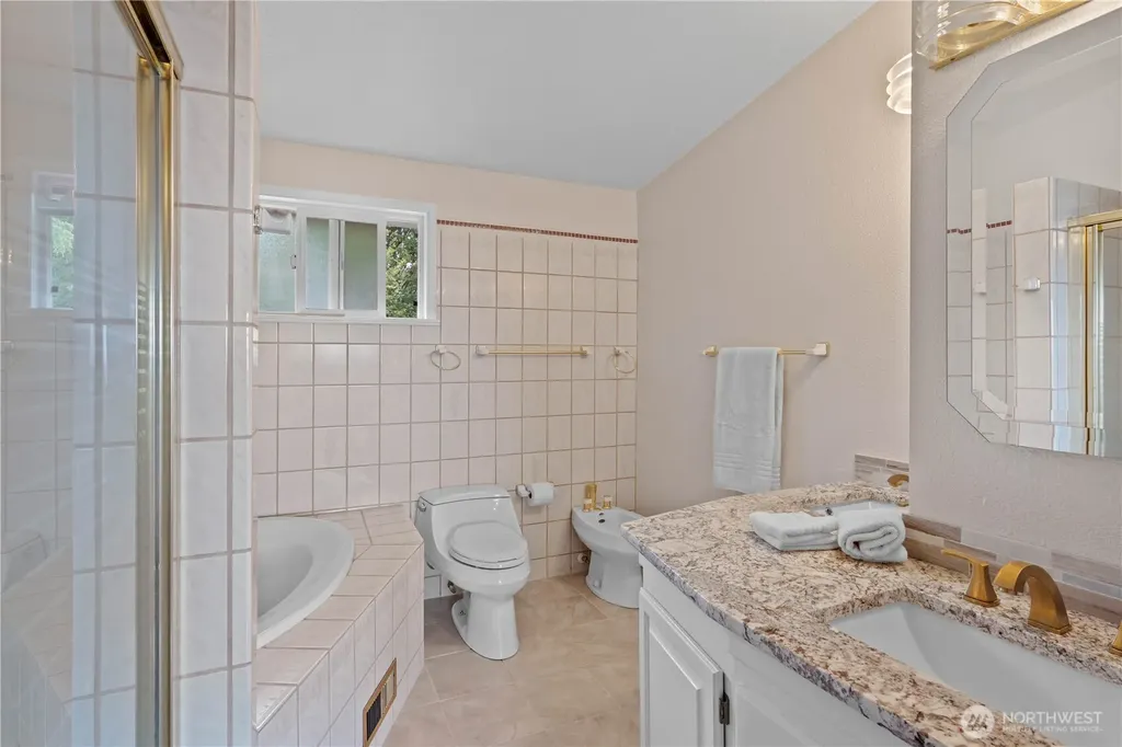 29015 15th Place S Federal Way WA 98003