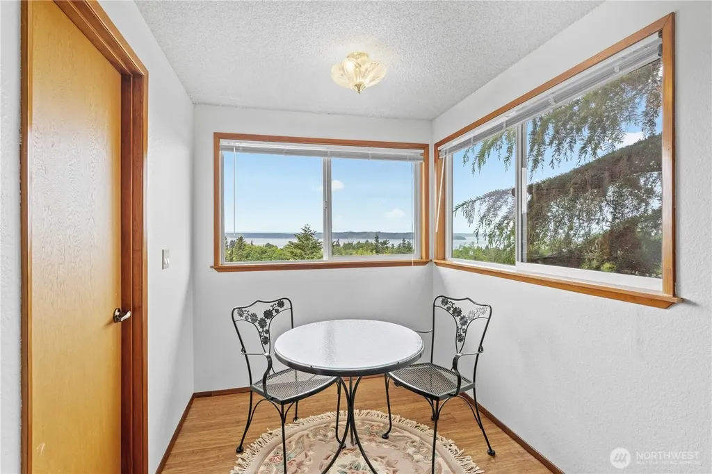 29015 15th Place S Federal Way WA 98003