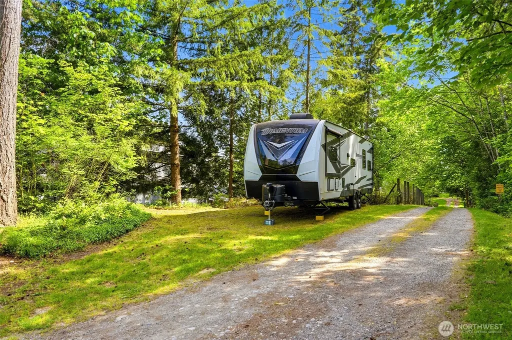 24015 SE 380th Street Enumclaw WA 98022