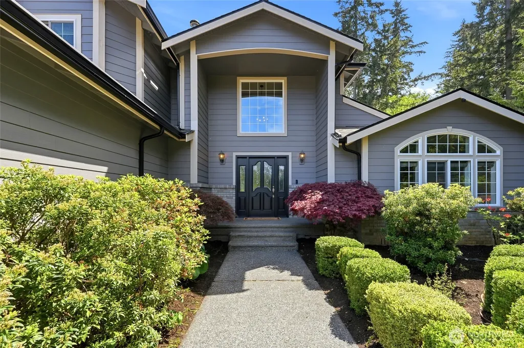 24015 SE 380th Street Enumclaw WA 98022