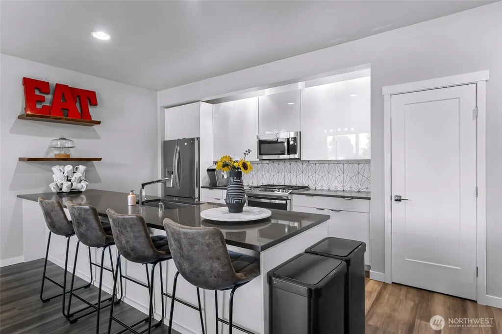 983 Sunseeker Lane Bellingham WA 98226