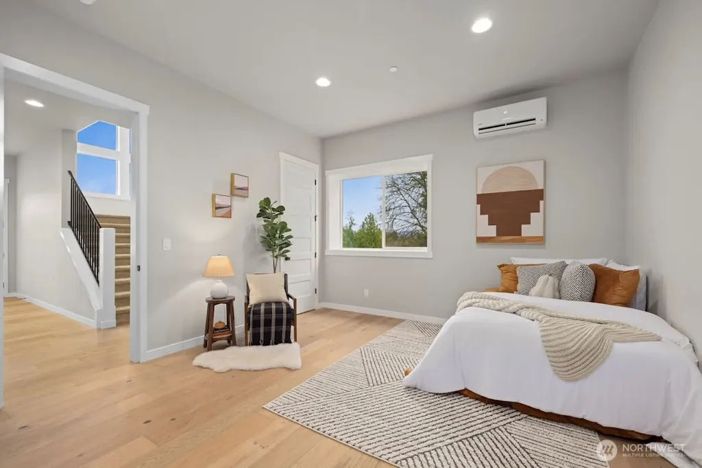 7853 S 132 Street Seattle WA 98178