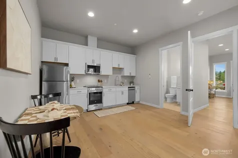 7853 S 132 Street Seattle WA 98178