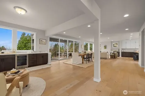 7853 S 132 Street Seattle WA 98178