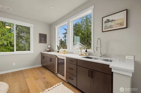 7853 S 132 Street Seattle WA 98178
