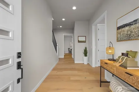 7853 S 132 Street Seattle WA 98178