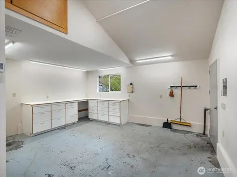 17649 SE 297th Place Kent WA 98042