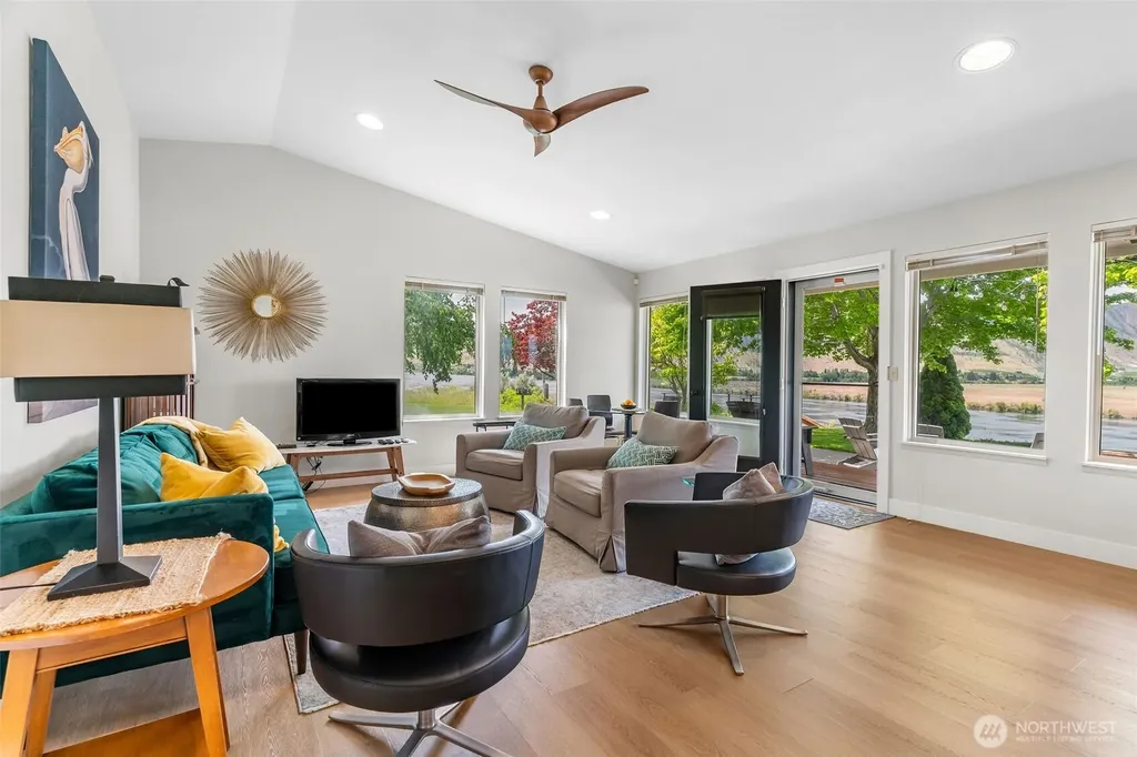32 Midland Road Brewster WA 98813