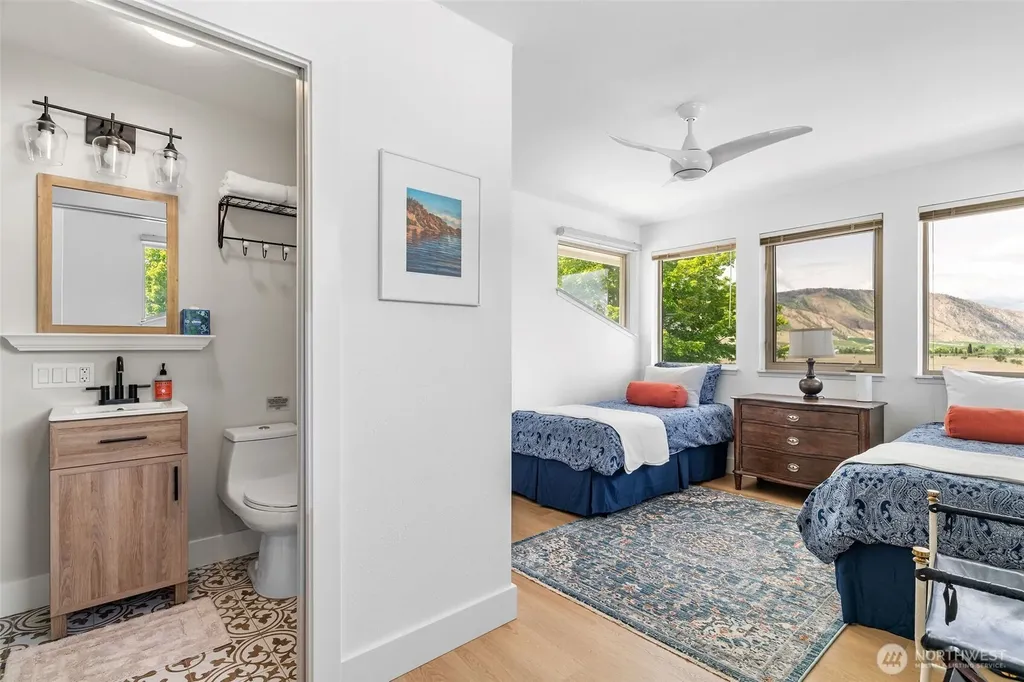 32 Midland Road Brewster WA 98813