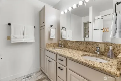 32 Midland Road Brewster WA 98813