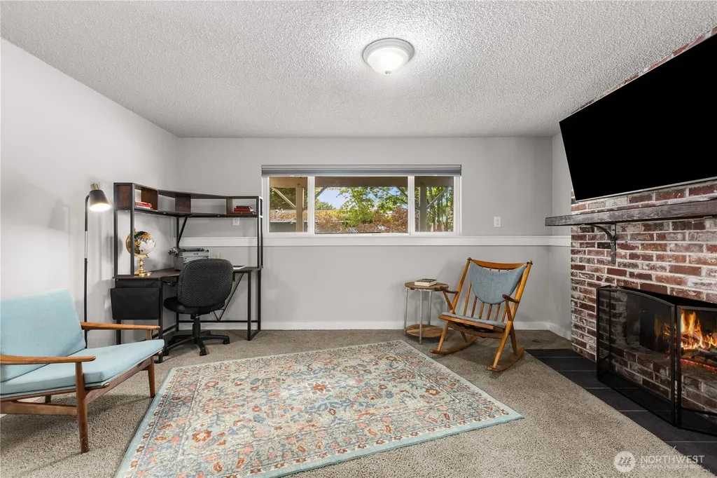 4829 S 166th Street Seatac WA 98188