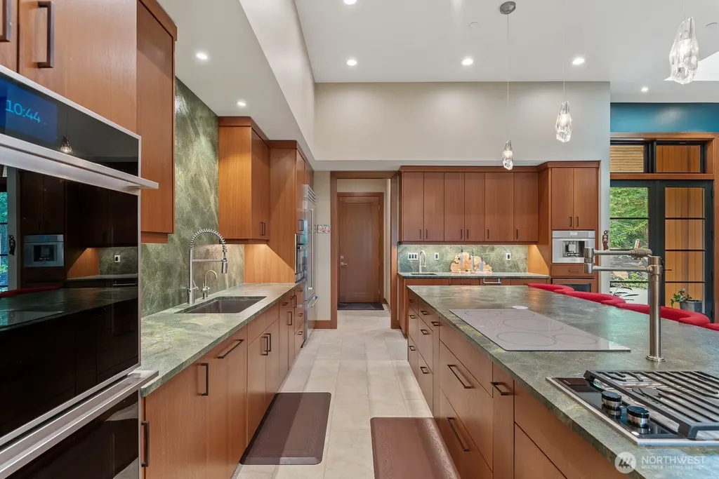 11897 Whistle Ridge Place Anacortes WA 98221