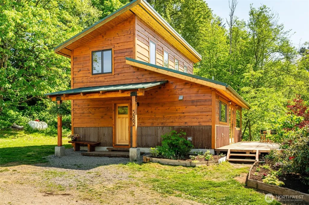 5862 Noon Road Bellingham WA 98226
