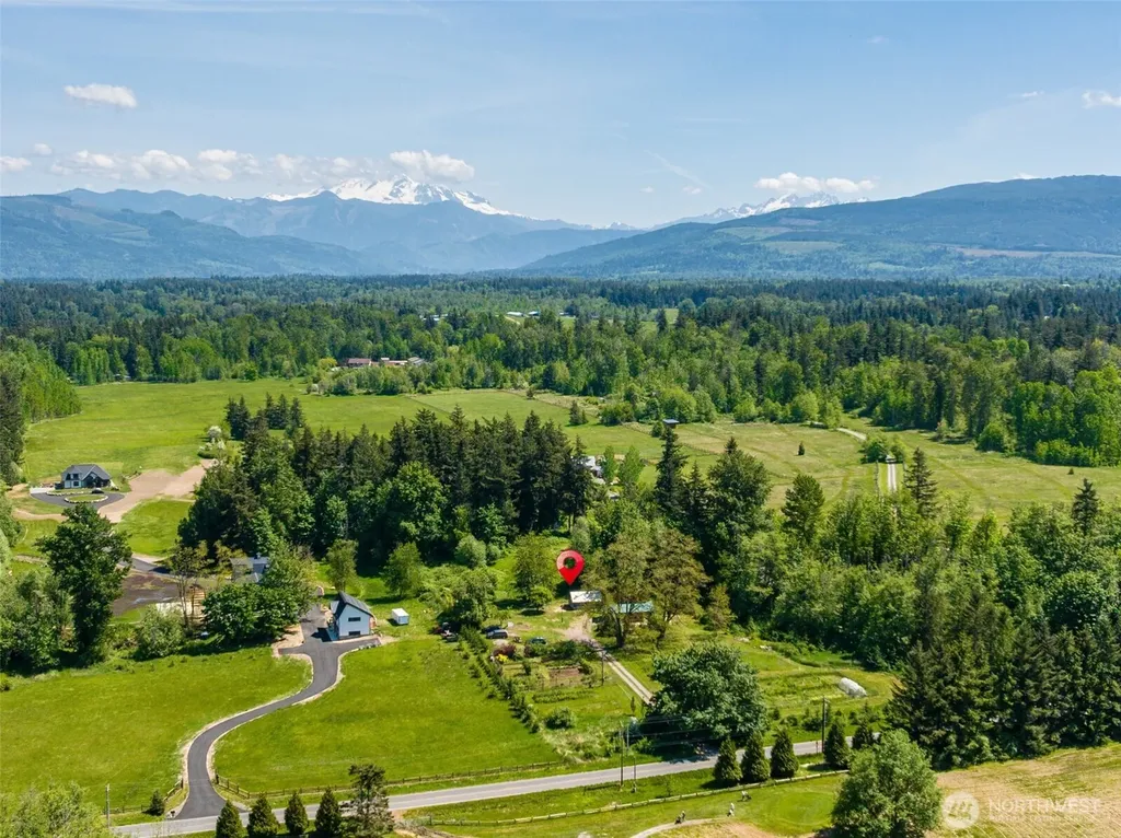 5862 Noon Road Bellingham WA 98226