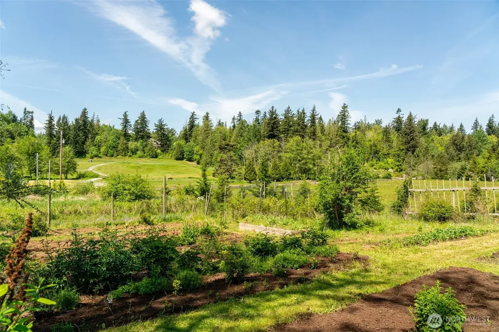 5862 Noon Road Bellingham WA 98226