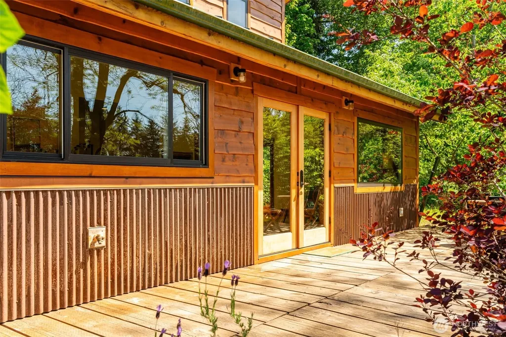 5862 Noon Road Bellingham WA 98226